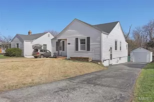 2712 Manderly Dr, Brentwood, MO 63144 - Photo 2