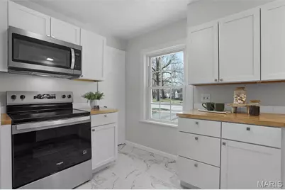 2712 Manderly Drive, Brentwood, MO 63144 - Photo 10