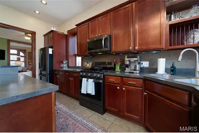 3219 Iowa Avenue, Saint Louis, MO 63118 - Photo 10