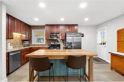 247 Ramsey Lane, Ballwin, MO 63021 - Photo 8