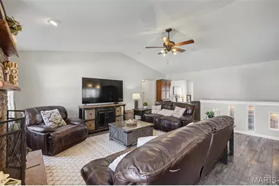 1805 Hackmann Hollow Drive, Wentzville, MO 63385 - Photo 6