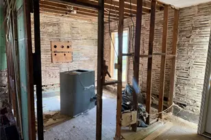 176 N Jackson Ave, Lebanon, MO 65536 - Photo 8