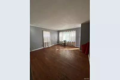 615 Tesmore Place, Saint Louis, MO 63135 - Photo 4