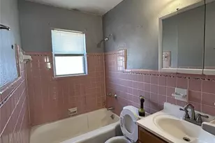 615 Tesmore Pl, Saint Louis, MO 63135 - Photo 12