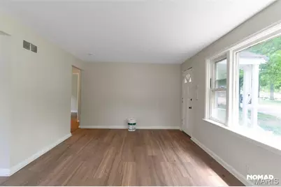 8135 Bloom Drive, Saint Louis, MO 63114 - Photo 14