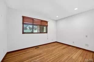 11 Denny Ln, Huntleigh, MO 63131 - Photo 10