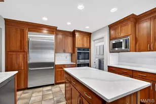 11 Denny Ln, Huntleigh, MO 63131 - Photo 18