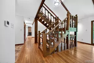 11 Denny Ln, Huntleigh, MO 63131 - Photo 8