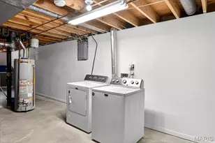 354 Burncoate Dr, Oakville, MO 63129 - Photo 22