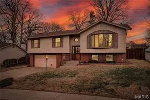 2262 Graystone Dr, Saint Charles, MO 63303 - Photo 1