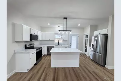 426 Honeysuckle Drive, Hannibal, MO 63401 - Photo 8