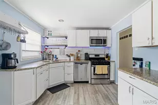 1528 Ville Rosa Ln, Hazelwood, MO 63042 - Photo 6