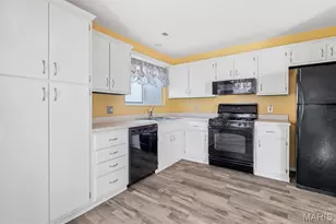 420 Cambridge Pl, Saint Peters, MO 63376 - Photo 6