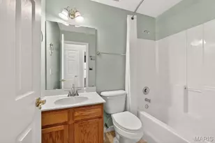 144 Carytown Ln, Florissant, MO 63034 - Photo 10