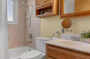 4373 Schmittwoods Ct, Unincorporated, MO 63123 - Photo 12