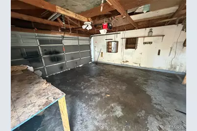 545 Davis Street, Saint Louis, MO 63111 - Photo 12