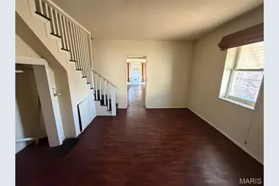 545 Davis Street, Saint Louis, MO 63111 - Photo 4