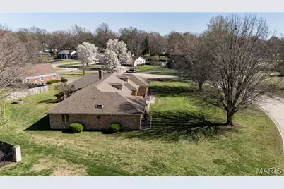 118 Greenbriar Drive, Sikeston, MO 63801 - Photo 4