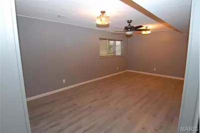 12428 Marine Avenue, Maryland Heights, MO 63043 - Photo 20