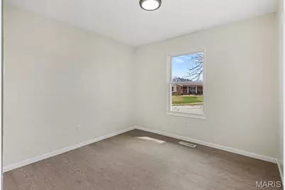 5853 Hunterbrook Court, Saint Louis, MO 63129 - Photo 12