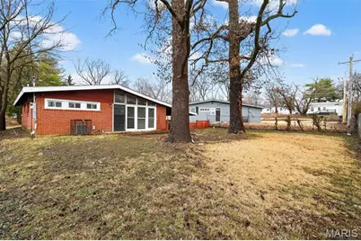 8302 Woodhurst Drive, Berkeley, MO 63134 - Photo 26