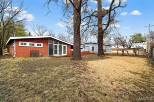 8302 Woodhurst Dr, Berkeley, MO 63134 - Photo 26