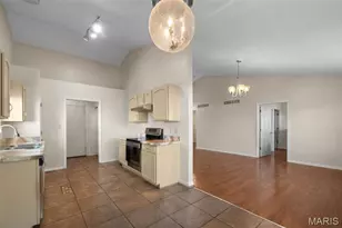 4526 Richmond Forest Dr, Florissant, MO 63034 - Photo 14