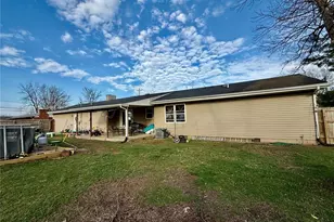 505 W Walsh St, Montgomery City, MO 63361 - Photo 10