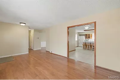 3652 Rosant Court, Florissant, MO 63034 - Photo 8