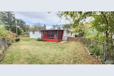 2883 Lesmer Court, Saint Louis, MO 63114 - Photo 12