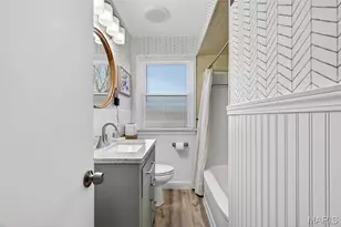 9530 Erie Dr, Affton, MO 63123 - Photo 14