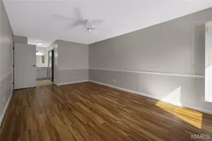 572 Coeur de Royale Dr, Creve Coeur, MO 63141 - Photo 10