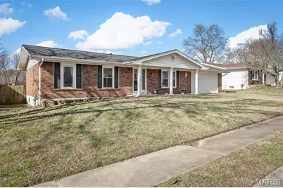 3005 Headland Drive, Saint Charles, MO 63301 - Photo 2