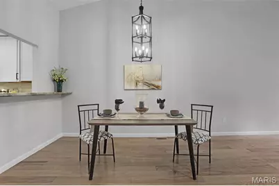 1032 King Henry Court, Creve Coeur, MO 63146 - Photo 8