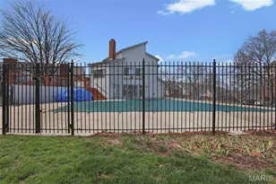 1032 King Henry Ct, Creve Coeur, MO 63146 - Photo 32