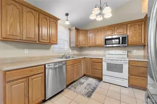 2445 York Dr, Jackson, MO 63755 - Photo 10