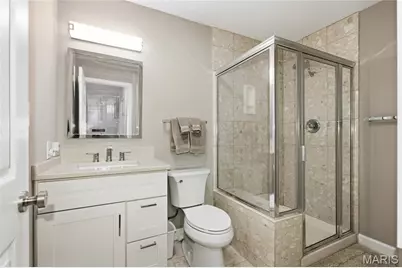 957 N Spoede Road, Creve Coeur, MO 63146 - Photo 12