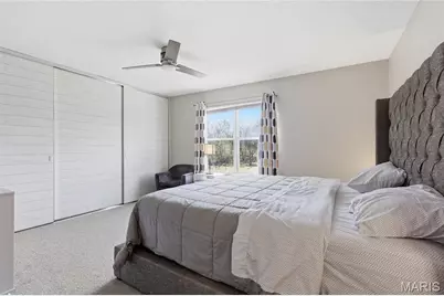 957 N Spoede Road, Creve Coeur, MO 63146 - Photo 14