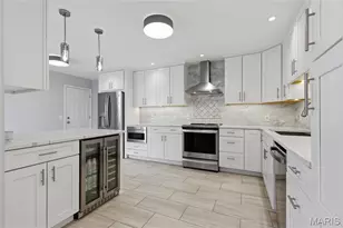 957 N Spoede Rd, Creve Coeur, MO 63146 - Photo 4