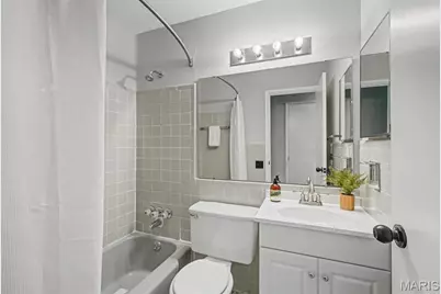 1475 Hollywood Lane, Florissant, MO 63033 - Photo 18