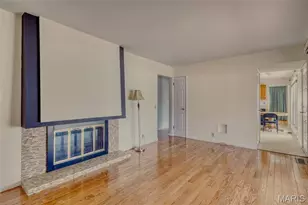 2325 Grassland Dr, Florissant, MO 63033 - Photo 10