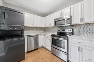 9169 N Swan Cir, Brentwood, MO 63144 - Photo 12