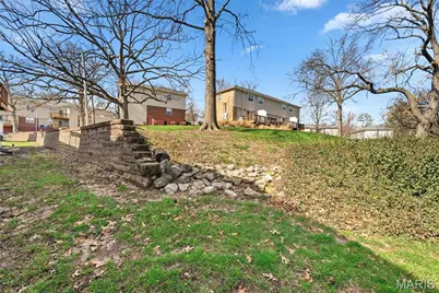 9169 N Swan Circle, Brentwood, MO 63144 - Photo 24