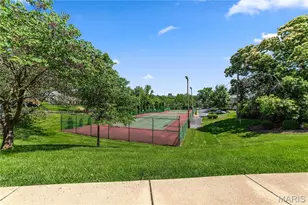 9169 N Swan Cir, Brentwood, MO 63144 - Photo 36