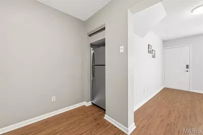 9169 N Swan Circle, Brentwood, MO 63144 - Photo 16