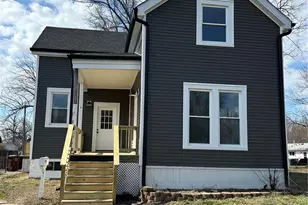 809 N Florissant Rd, Ferguson, MO 63135 - Photo 1