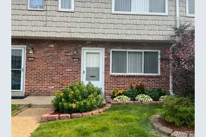 10843 Carroll Wood Way, Unincorporated, MO 63128 - Photo 2