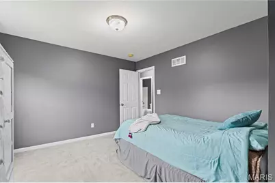 2664 Shorewood Drive, Florissant, MO 63031 - Photo 10