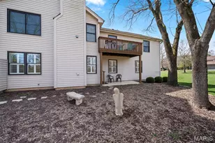 705 Lofty Point Dr, Ballwin, MO 63021 - Photo 36