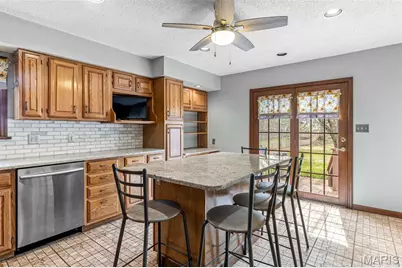 7008 Holly View Court, Unincorporated, MO 63129 - Photo 2